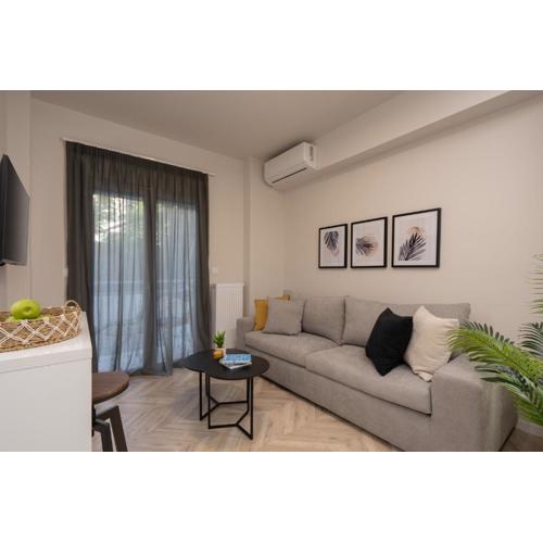 Charming two bedrooms Apartment walk to Acropolis