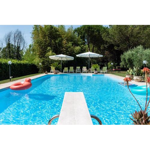 Charming Villa in Pisa with terrace and shared pool.