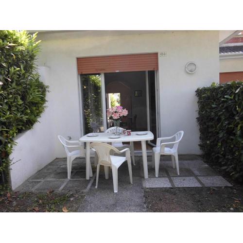 Charming villa with private garden