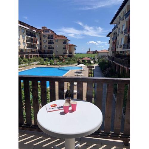 Chateau Aheloy 2, apartment with sea view
