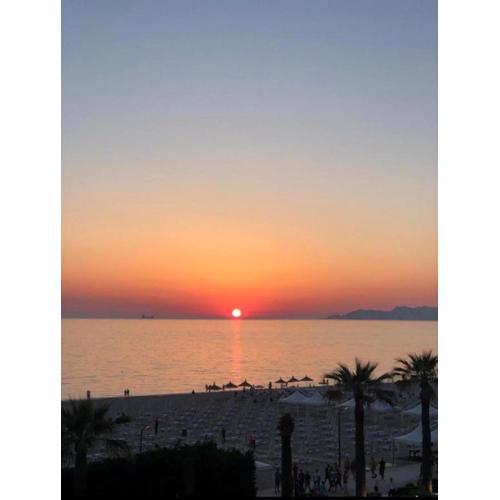 Cheap 2+1 apartment, 10 meters from beach