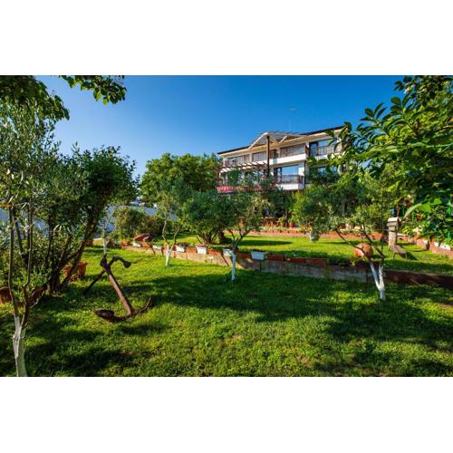 Cherry Villa