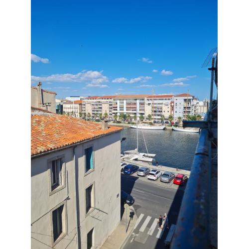 Chez Nicola & Aurélie, sur les quais de Sète