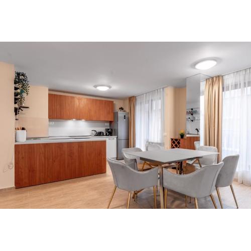 Chic 2BD Flat with Modern Furniture on Aldomirovska by Flat Mаnager