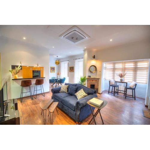 Chic 2bedroom apartment near Sliema ferries CESI1-1