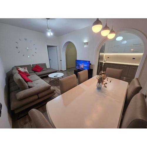 Chic Apartament Pazari I Ri New Bazaar