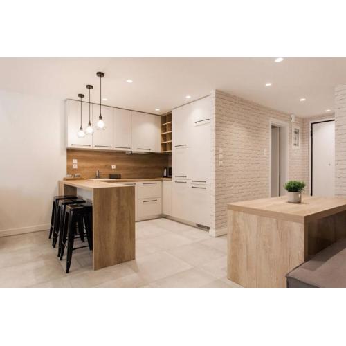 Chic Apartment - Strolling to the Athenian streets