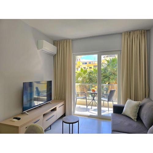 Chic Apartment with Balcony by the Adriatic