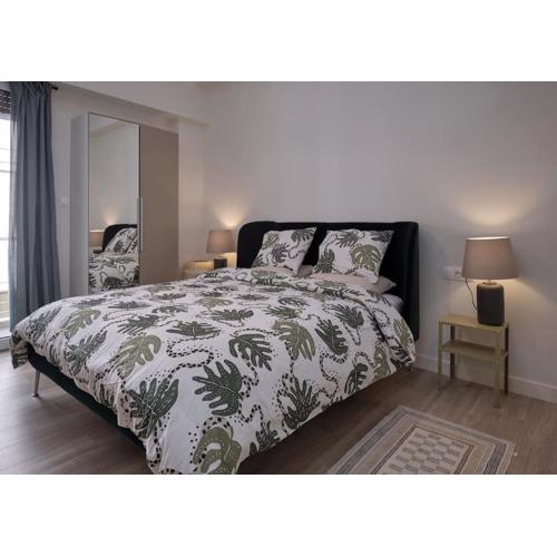 Chic Apt with All Comforts in the Heart of Athens!