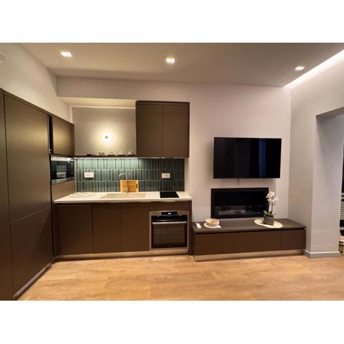 Chic Apt with New Bazaar View