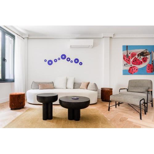 Chic & central Athenian apartment! EV4