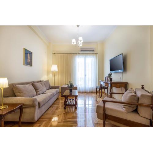 Chic flat in Kolonaki next to American Embassy