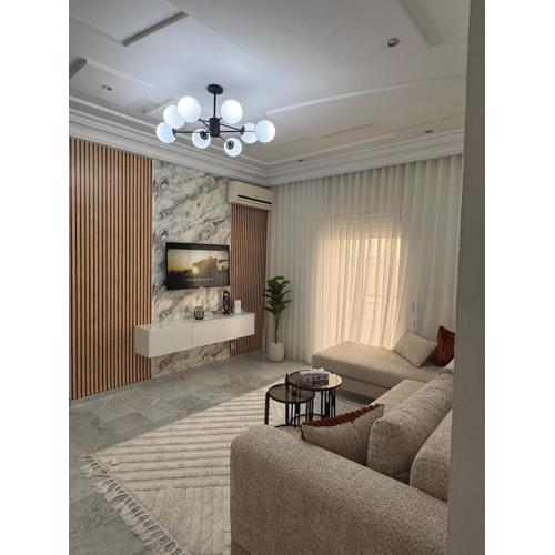 Chic & Modern Apartment with Underground Parking