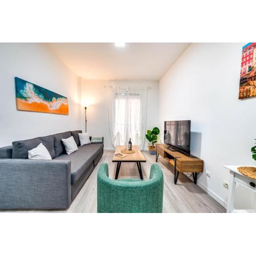 Chic Stay in Heart of Town