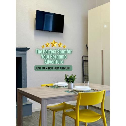 Chic Studio - Near Airport & Center