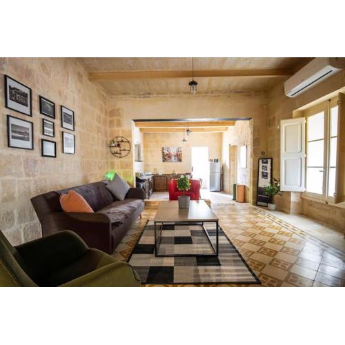 Chic, Stylish & Spacious flat in central Valletta