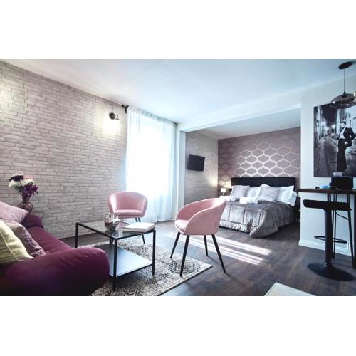 ChicLife - SHENKIN Sarona, Santa Caterina & Museums