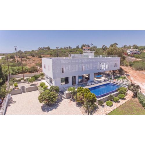 Chloe Luxury Villas