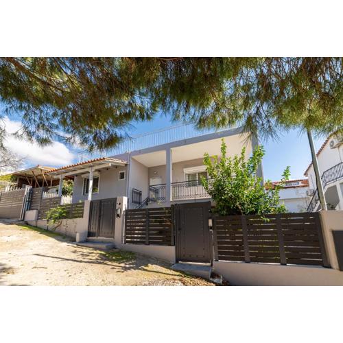 Chris Guesthouses