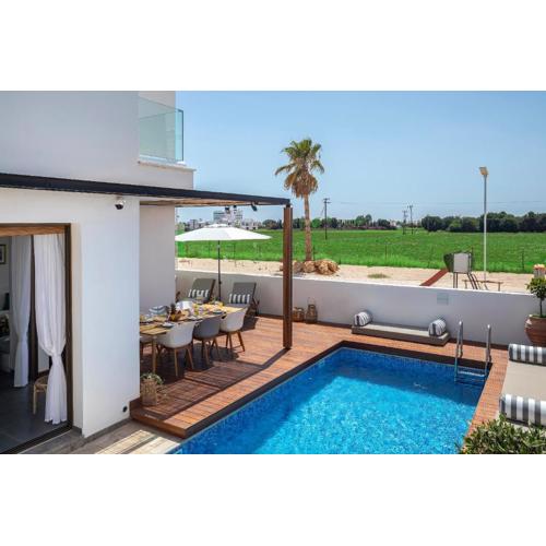 Chris Le Mare Luxury Villa