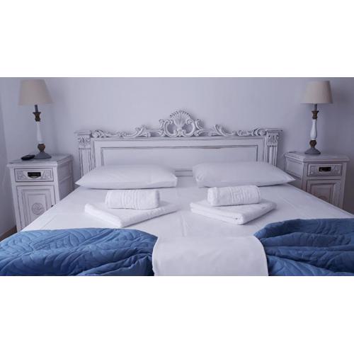 Christos Rooms
