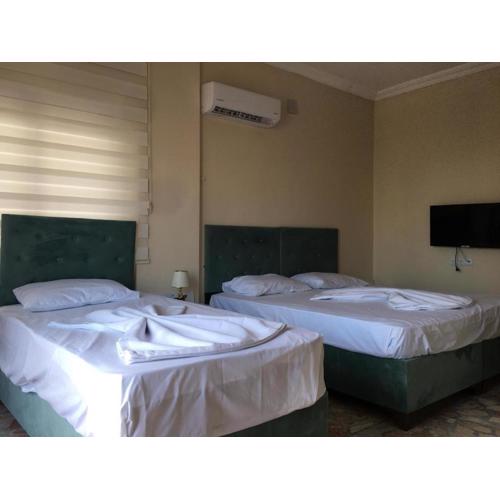 Çilek Otel