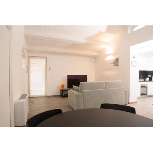 Cinema Boutique Apartment Sestri