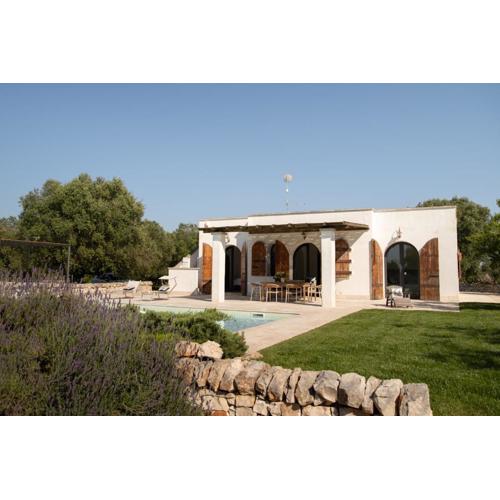 Cisternino Villa in Olive Groove