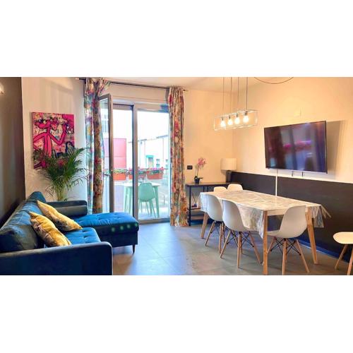 CITY CENTER - Modern flat with FREE PARKING and WIFI - Apt B