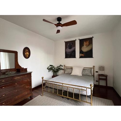 city center 2 bedroom apt