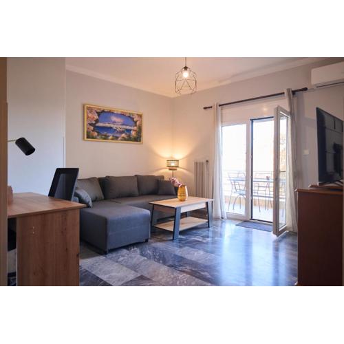 City Center 2-BR Apartment in Mytilene