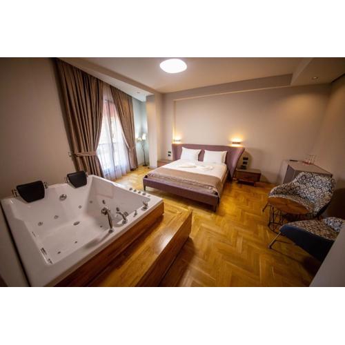 City Center Hotel