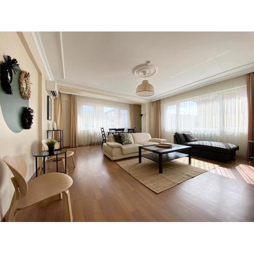 City Center Spacious Flat No9