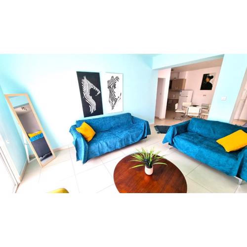 City Center: Your Urban Retreat- 100m to the beach