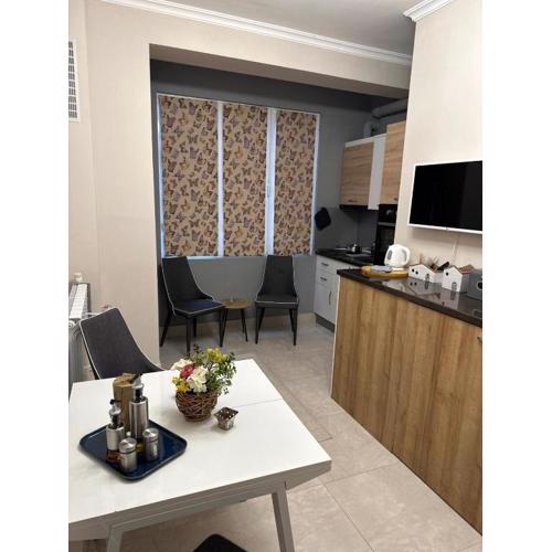 City centre stylish apartament with private backyard