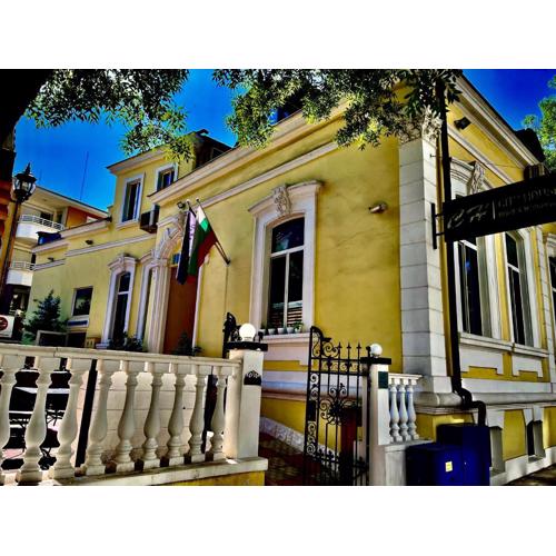 City House Family Hotel & Restaurant