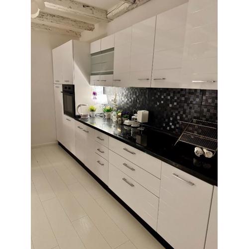 City Square Apartment