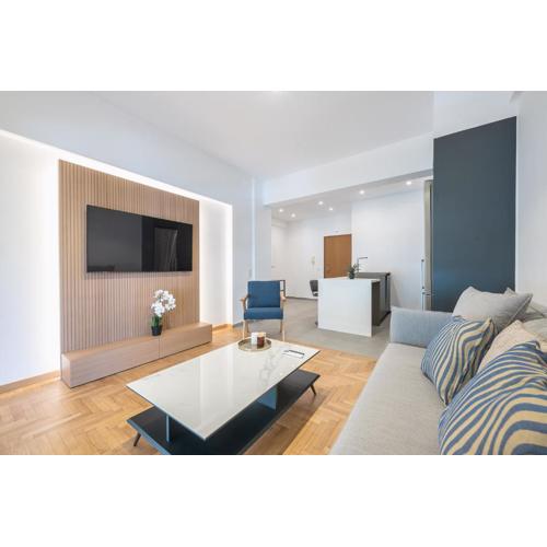 City Vibes Stylish 2BR and a Stunning Balcony