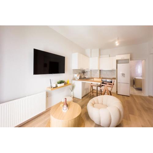 City Wanderer Modern Loft