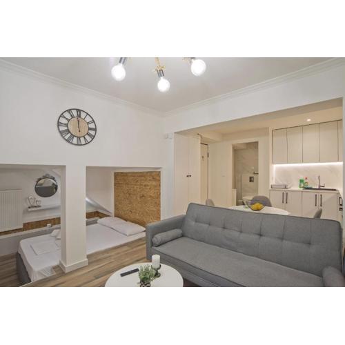 CityScape Modern Apt, Acropolis Walk, AC, WiFi
