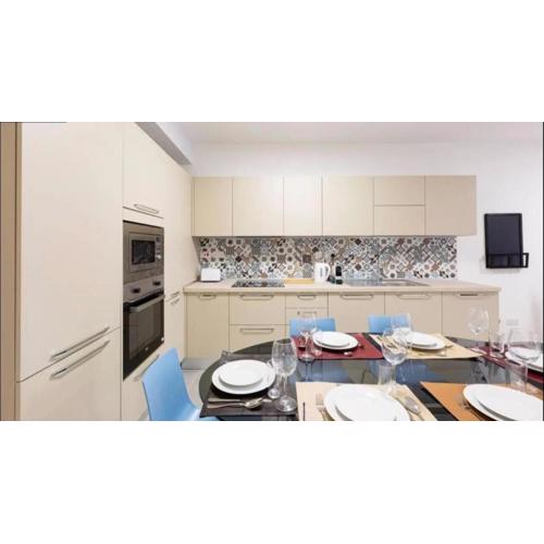 Claremont 1bedroom apartment