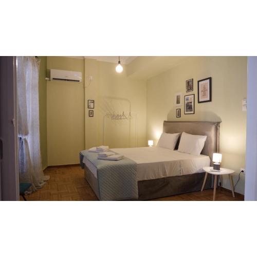 Classic Athenian house 2mins from metro