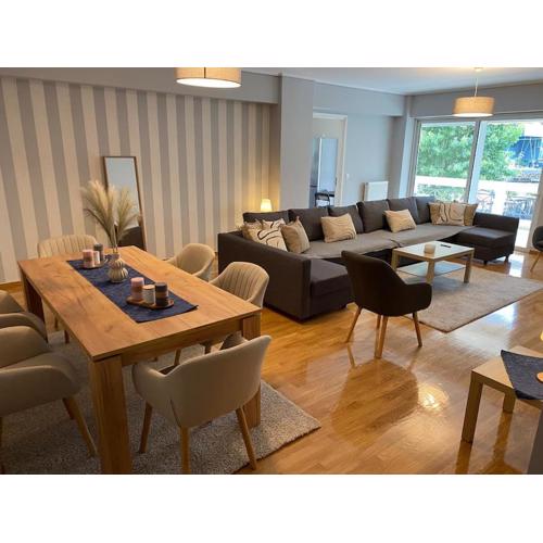 Classy 3BR with 2 Bathrooms Apartment in Marousi