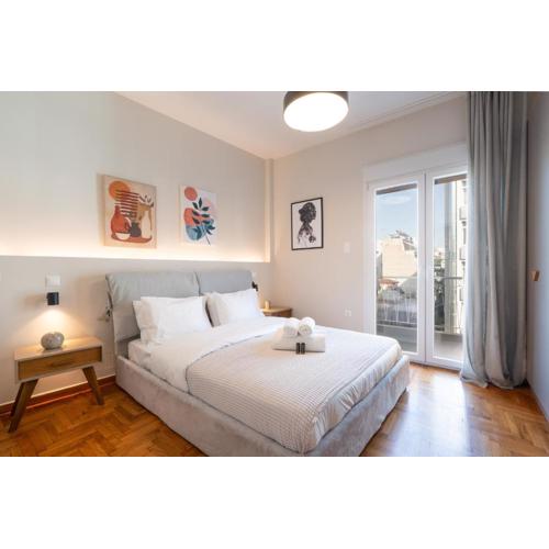 Classy Apartment in Koukaki, Walk to Metro & Acropolis