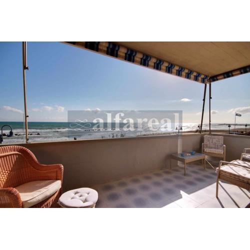 Clodia, terrazza vista mare e posto auto a soli 50 m dal mare! by Alfareal