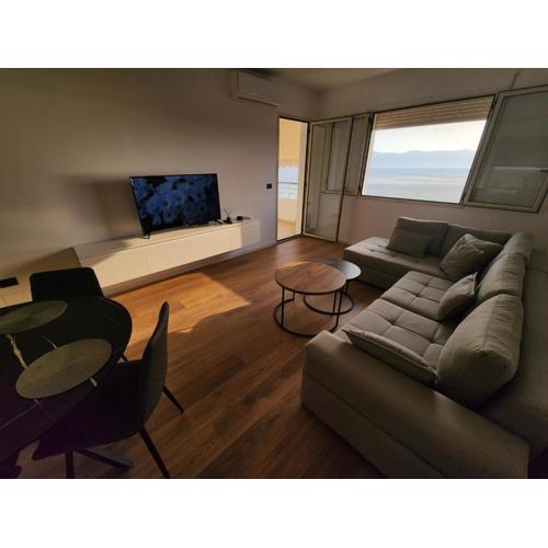 Cloud 10 Apartment