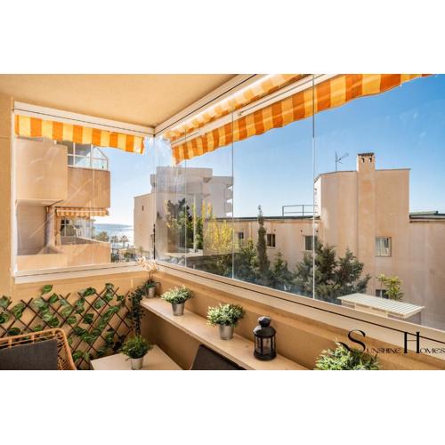 Coastal 2BR Apartment, Parking, Pool