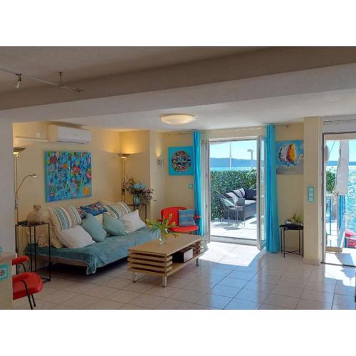 Coastal Charm in Kaštel Kambelovac with Terrace & Sea Views