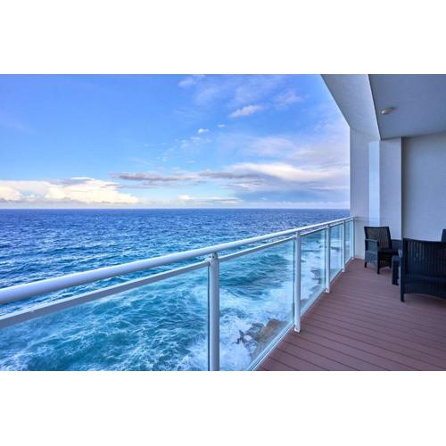 Coastal One Bedroom Retreat with direct Breathtaking Sea Views