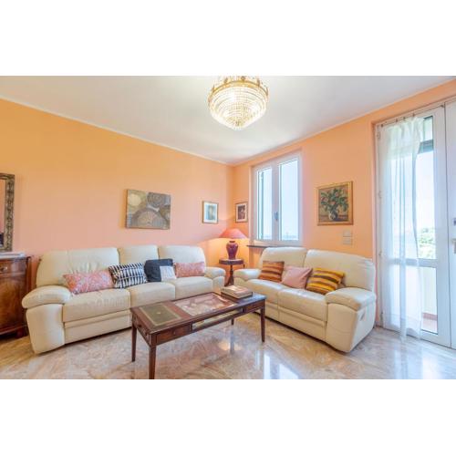 Colle Degli Ometti Vintage Chic Flat